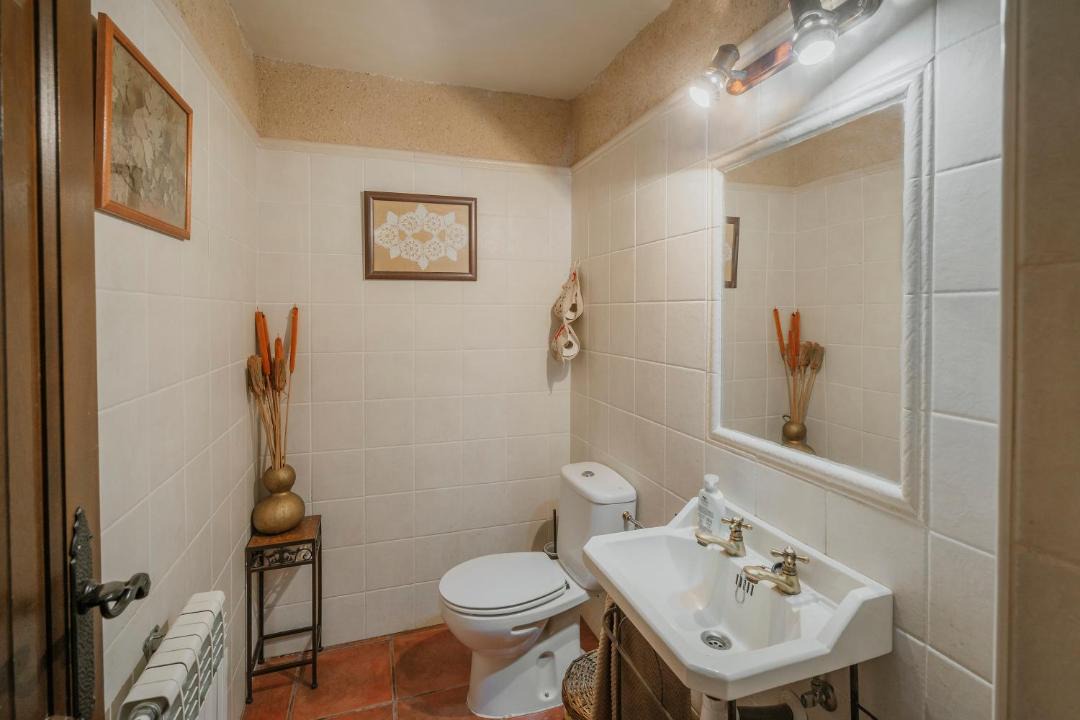 Photo of Bathroom in Turrubuelo