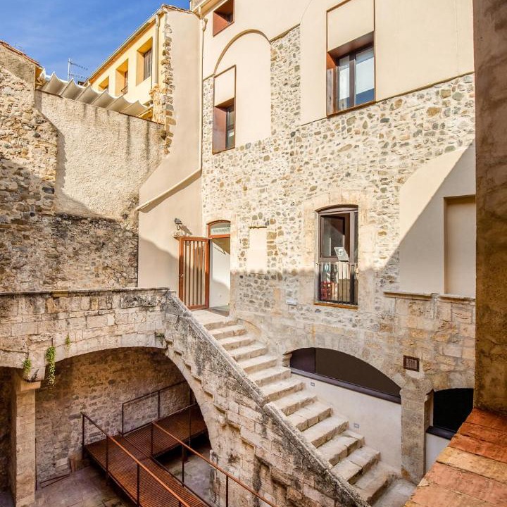 Photo of Others in Besalu