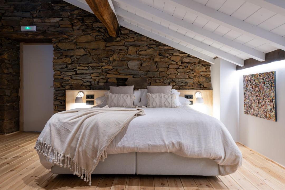 Photo of Bedroom in Larouco