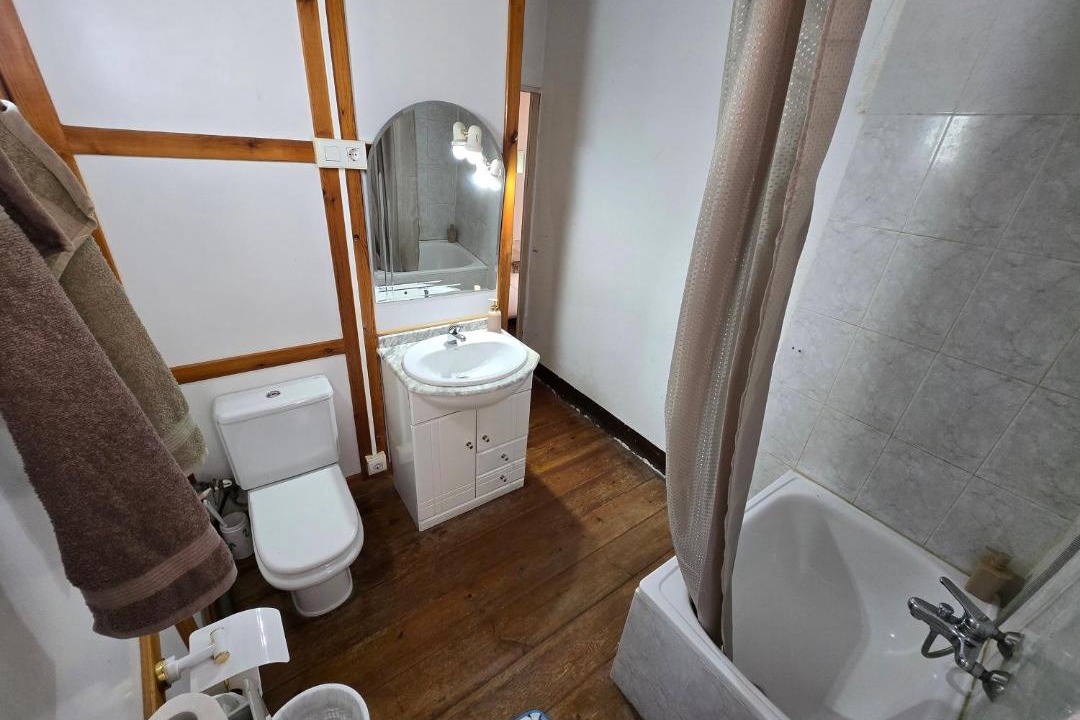 Photo of Bathroom in Haro