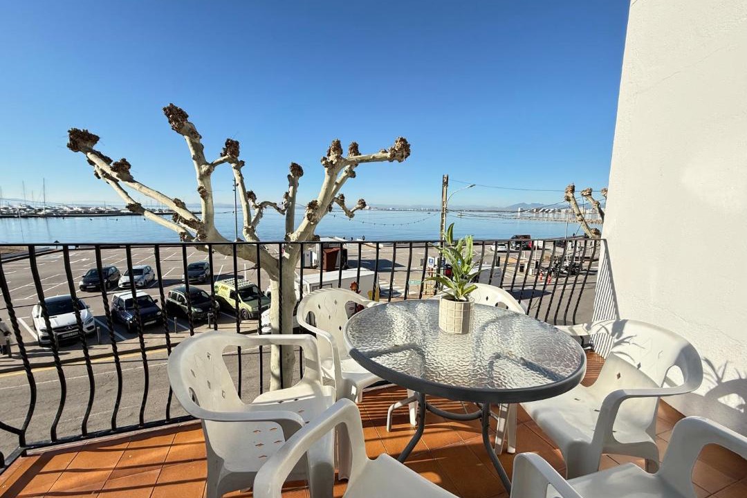 Photo of Patio Balcony in Roses Town Center