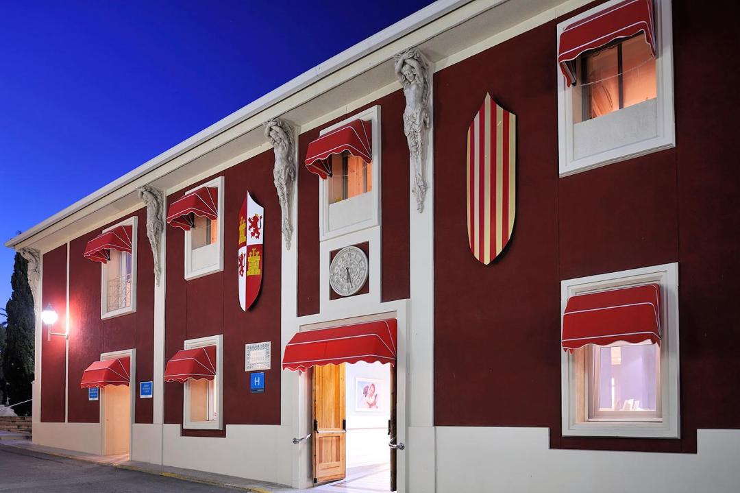 Photo of Buildings in Los Banos de Fortuna