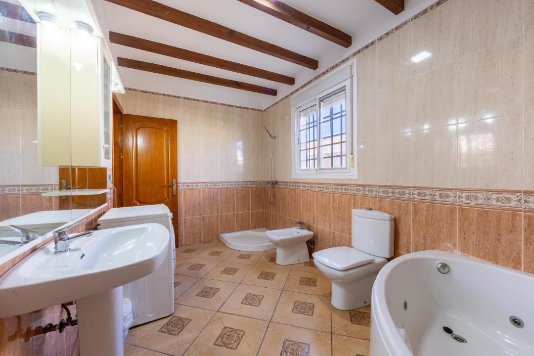 Photo of Bathroom in Pujaire