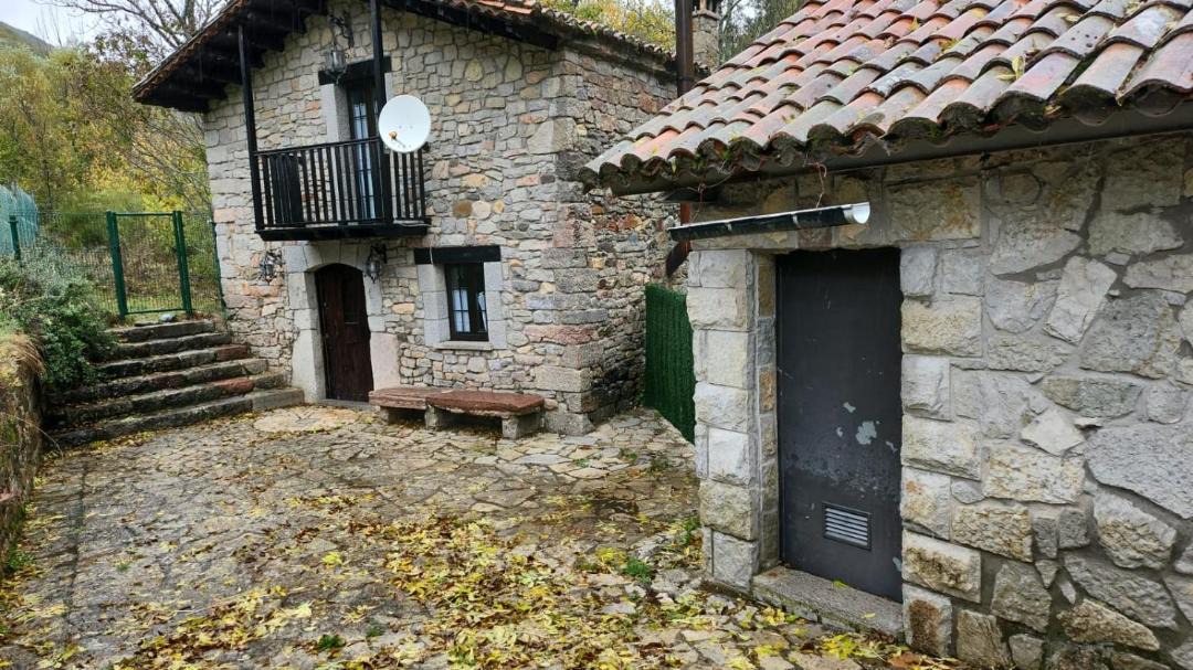Photo of Others in Carmenes