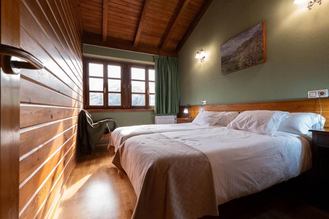 Photo of Bedroom in Pola de Lena