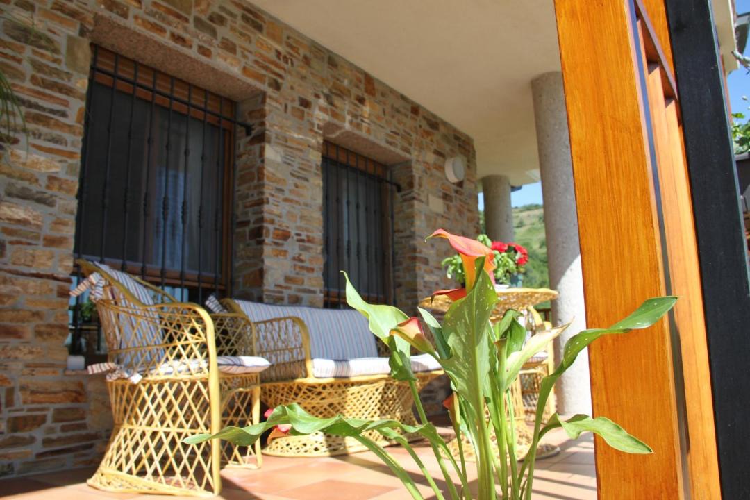 Photo of Patio Balcony in Corullon