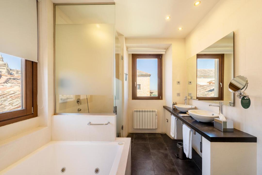 Photo of Bathroom in Segovia Old Town
