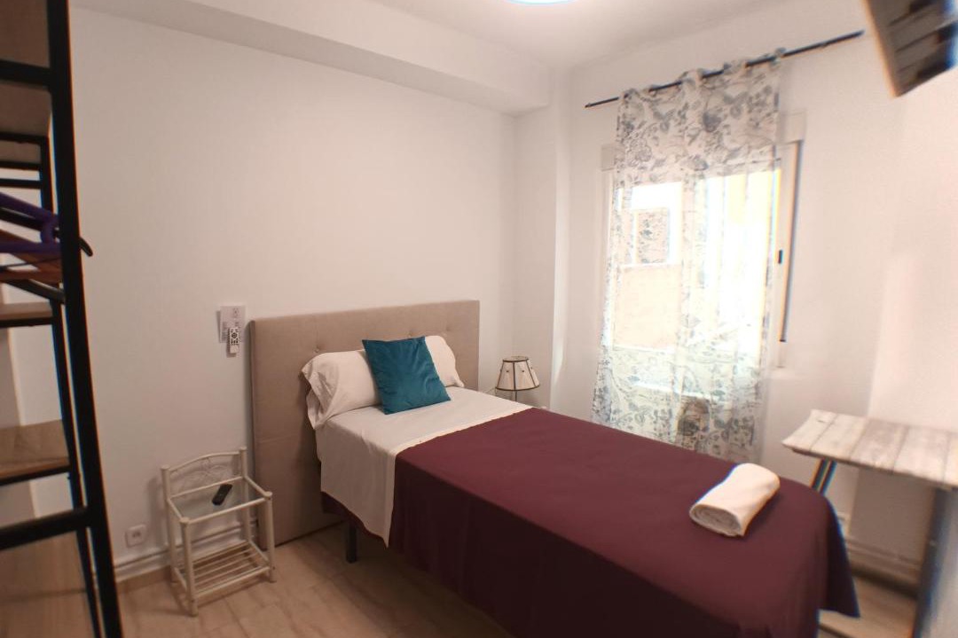 Photo of Bedroom in Logrono City Centre