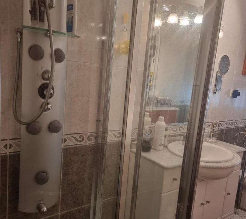 Photo of Bathroom in Naron