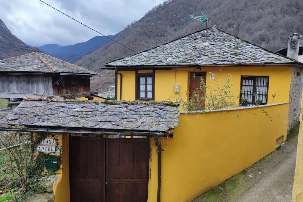 Photo of Buildings in Xedre
