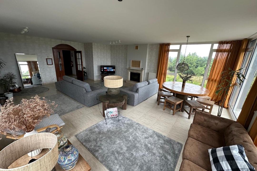 Photo of Livingroom in Parres Municipality