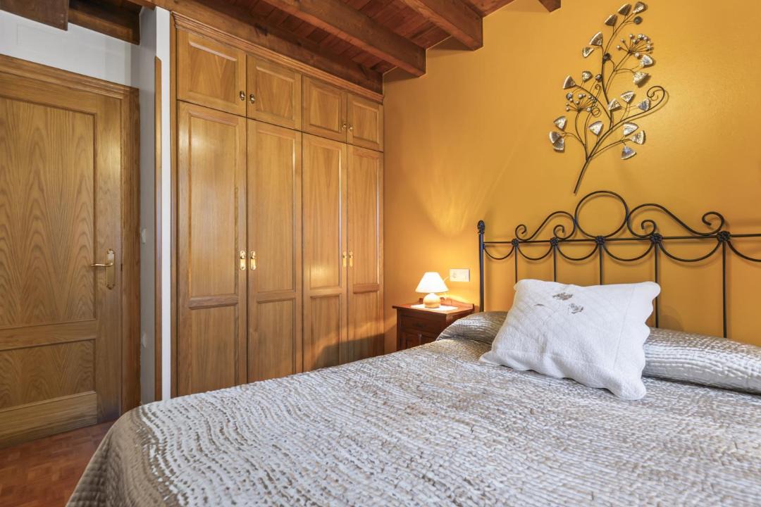 Photo of Bedroom in Llenin