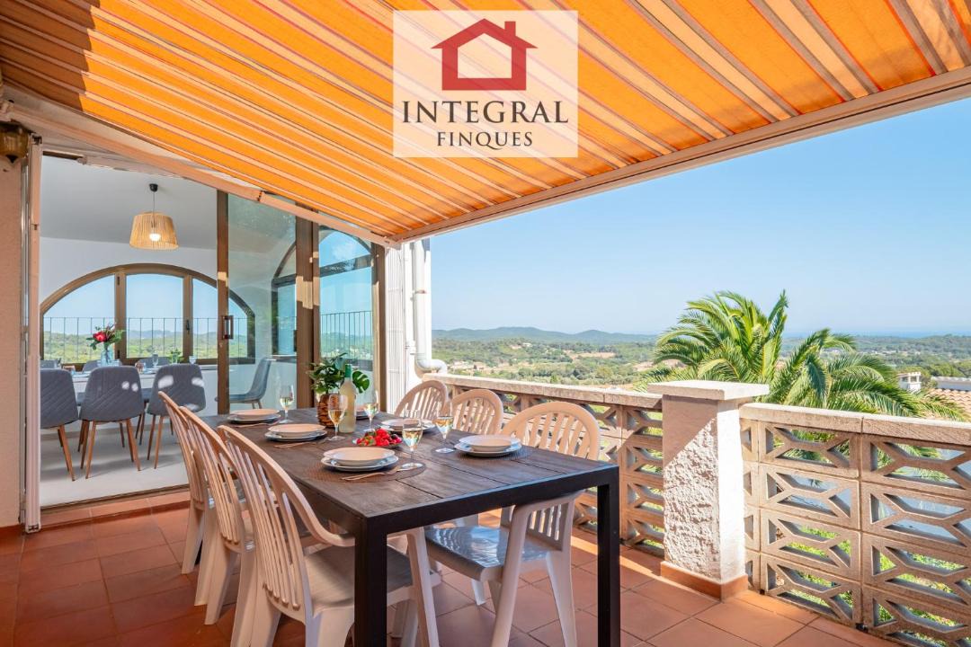 Photo of Patio Balcony in Vall-Llobrega