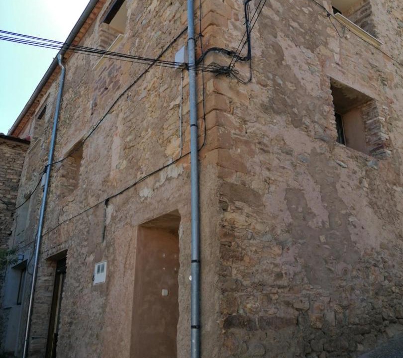 Photo of Buildings in Magana
