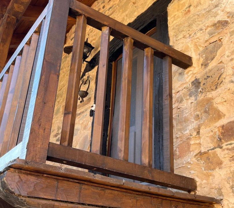 Photo of Patio Balcony in Riego de Ambros