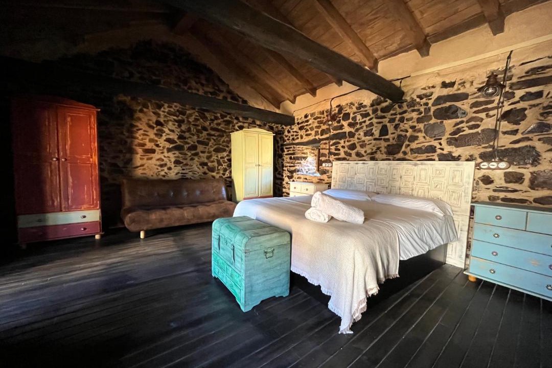 Photo of Bedroom in Riego de Ambros