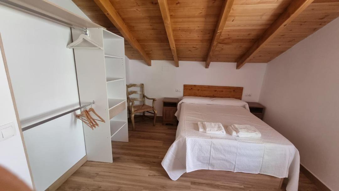 Photo of Bedroom in Siles