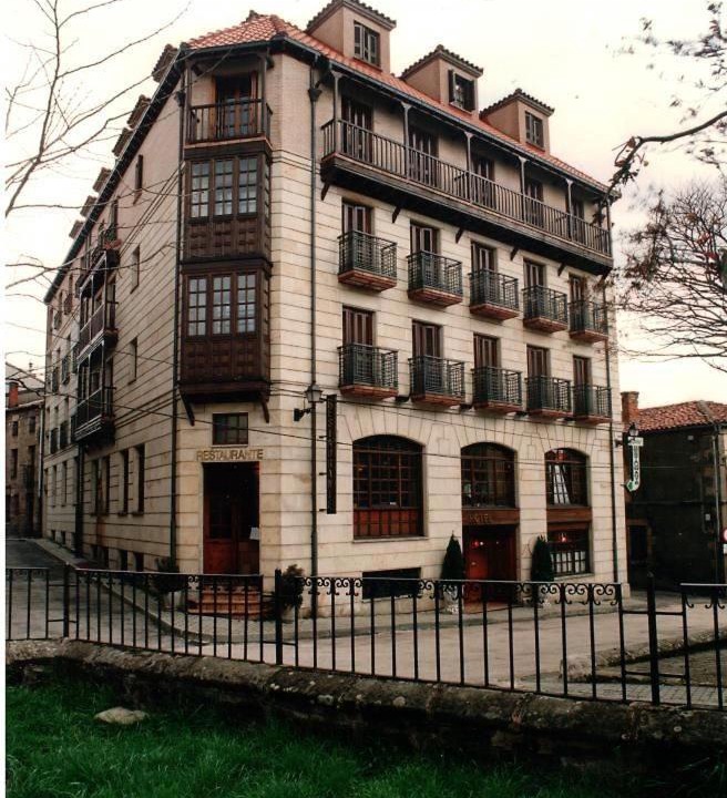 Photo of Buildings in Covaleda
