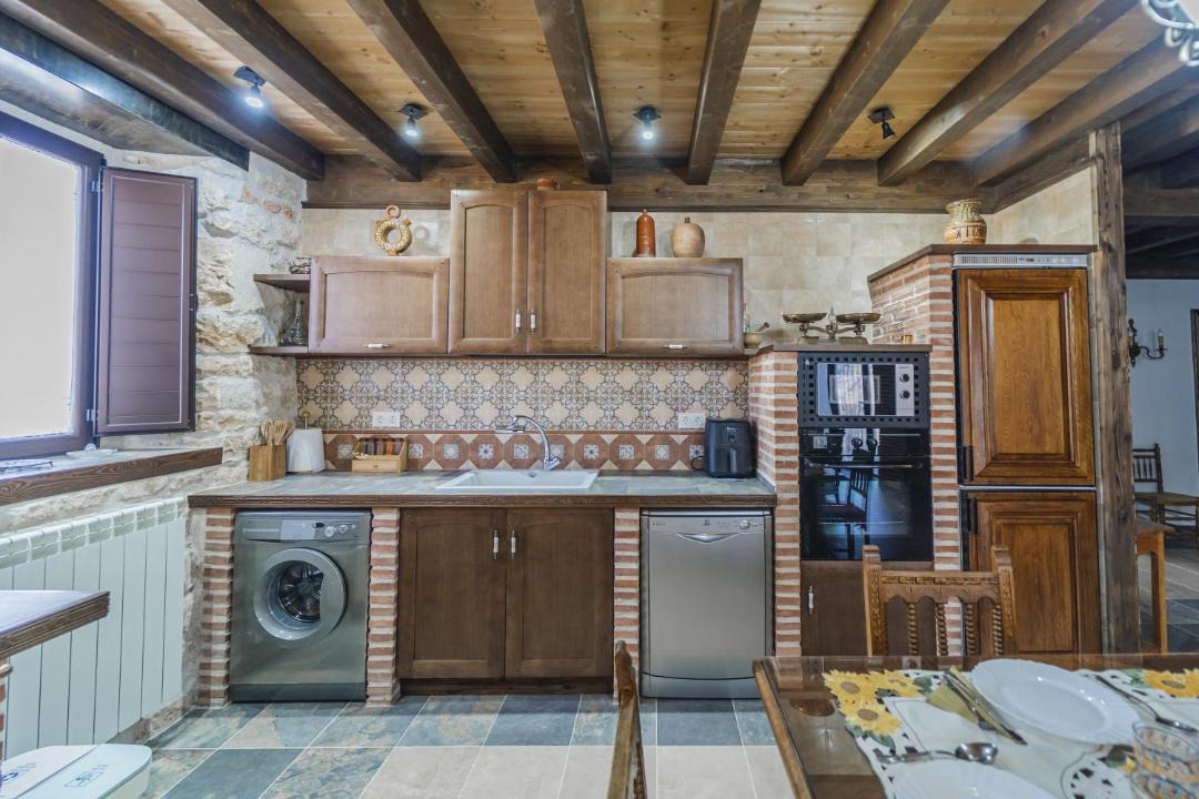 Photo of Kitchen in Moral de Hornuez