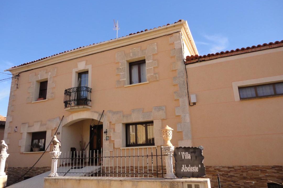 Photo of Buildings in Fuentelisendo
