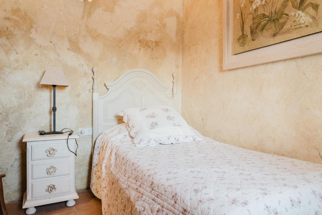 Photo of Bedroom in Pals