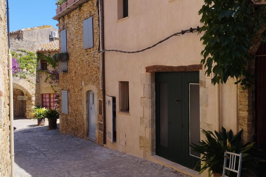 Photo of Buildings in Peratallada