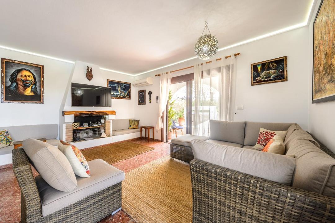 Photo of Livingroom in San Antonio Bay
