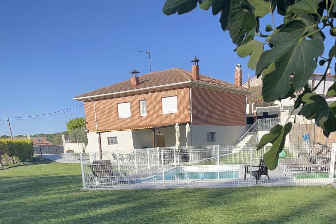 Photo of Buildings in Santibanez de Valcorba