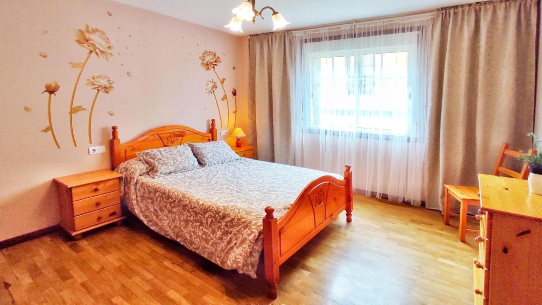 Photo of Bedroom in Betanzos Old Town