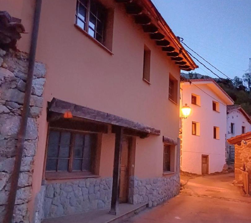 Photo of Buildings in Riospaso
