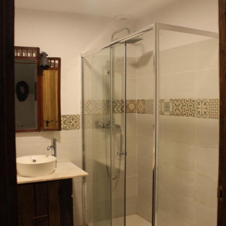 Photo of Bathroom in Higuera de la Sierra
