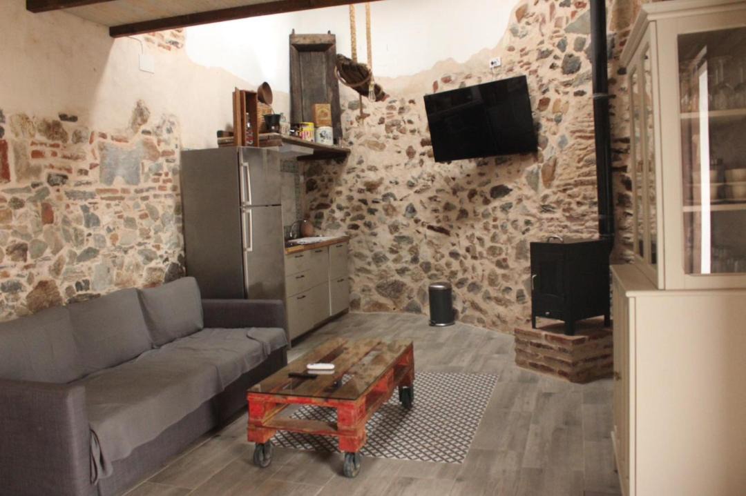 Photo of Livingroom in Higuera de la Sierra
