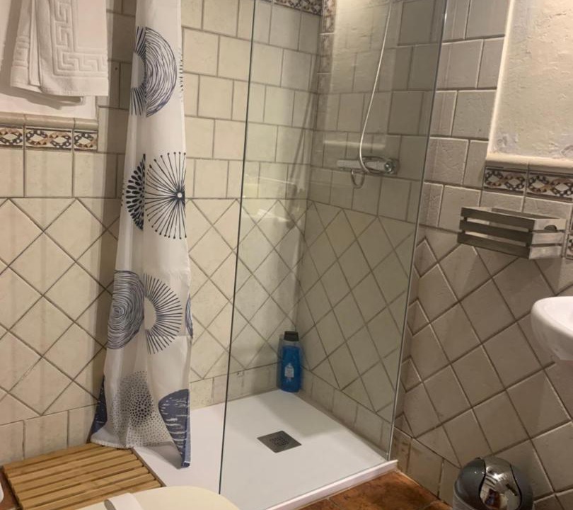 Photo of Bathroom in Iznatoraf