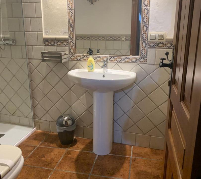 Photo of Bathroom in Iznatoraf