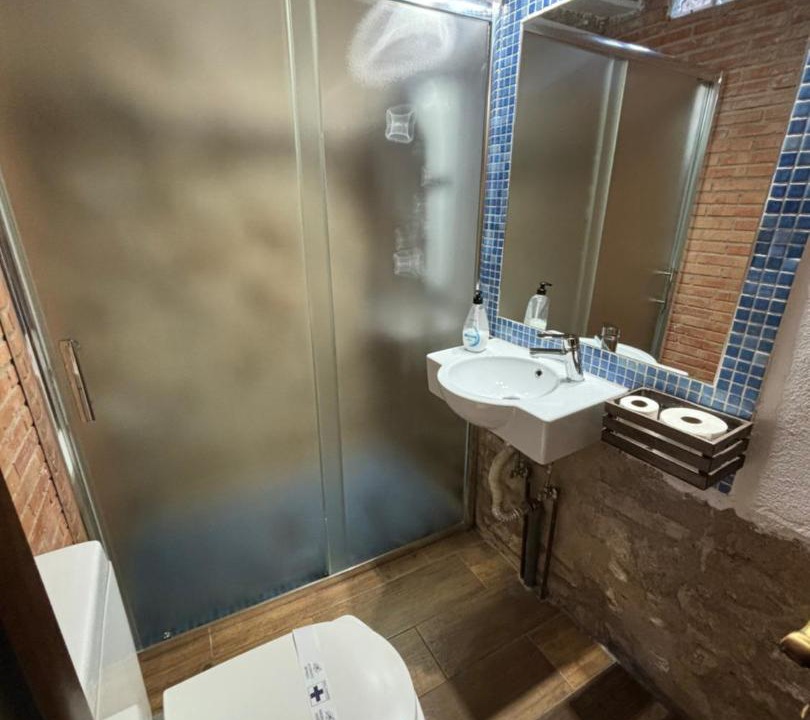 Photo of Bathroom in Iznatoraf