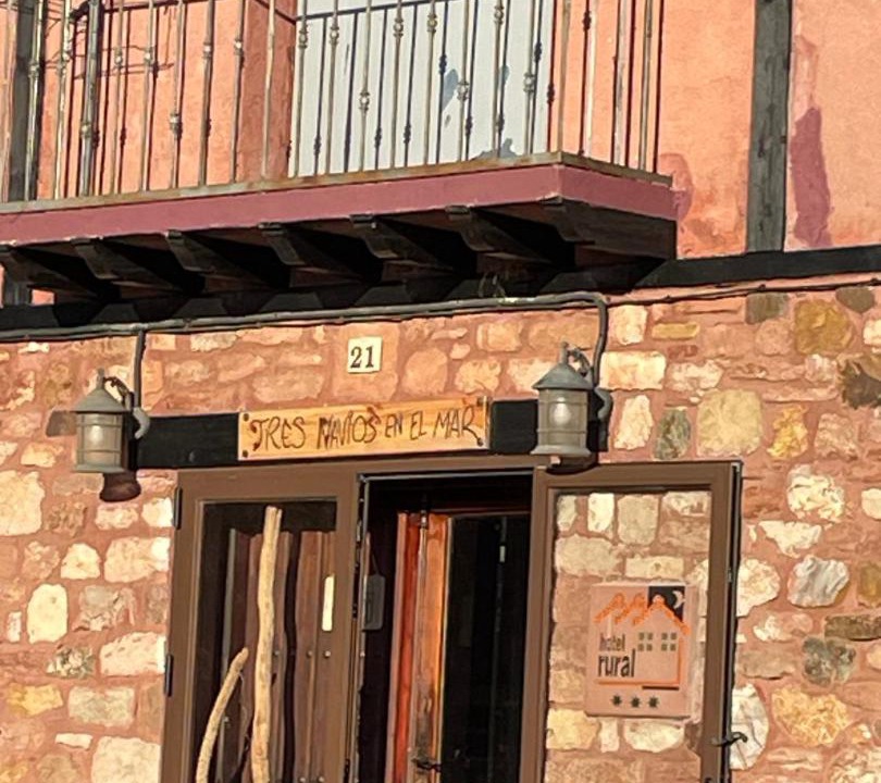 Photo of Buildings in Noviales
