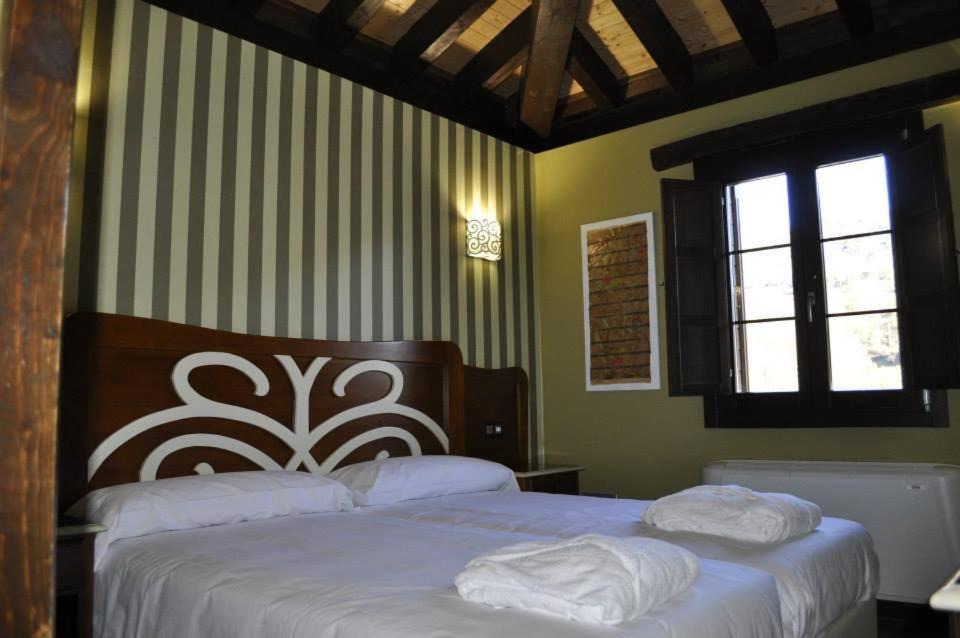 Photo of Bedroom in Campomanes