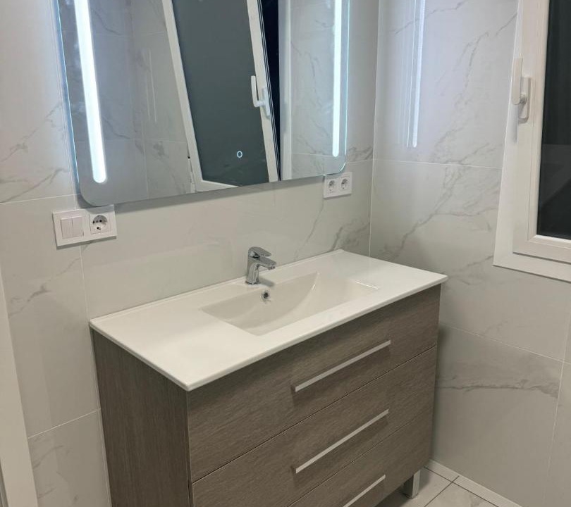 Photo of Bathroom in Logrono City Centre