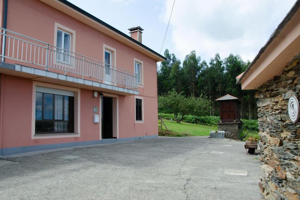 Photo of Buildings in Loiba