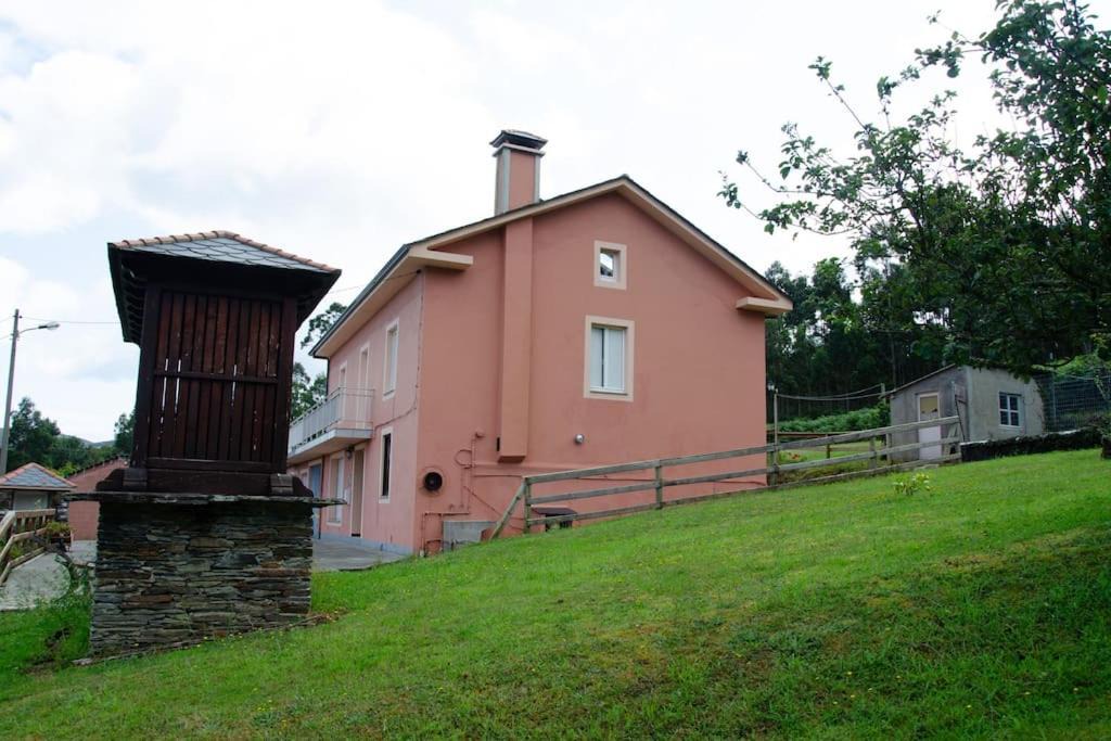 Photo of Buildings in Loiba