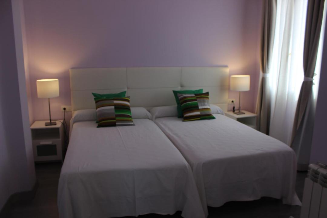 Photo of Bedroom in Tirgo