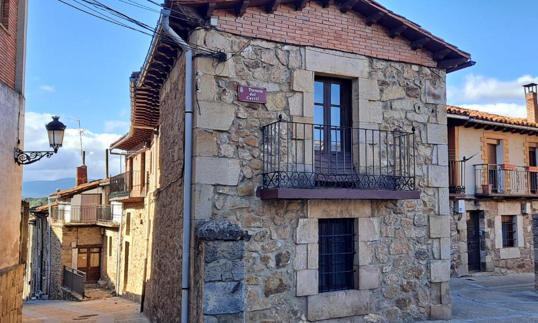 Photo of Buildings in Vinuesa