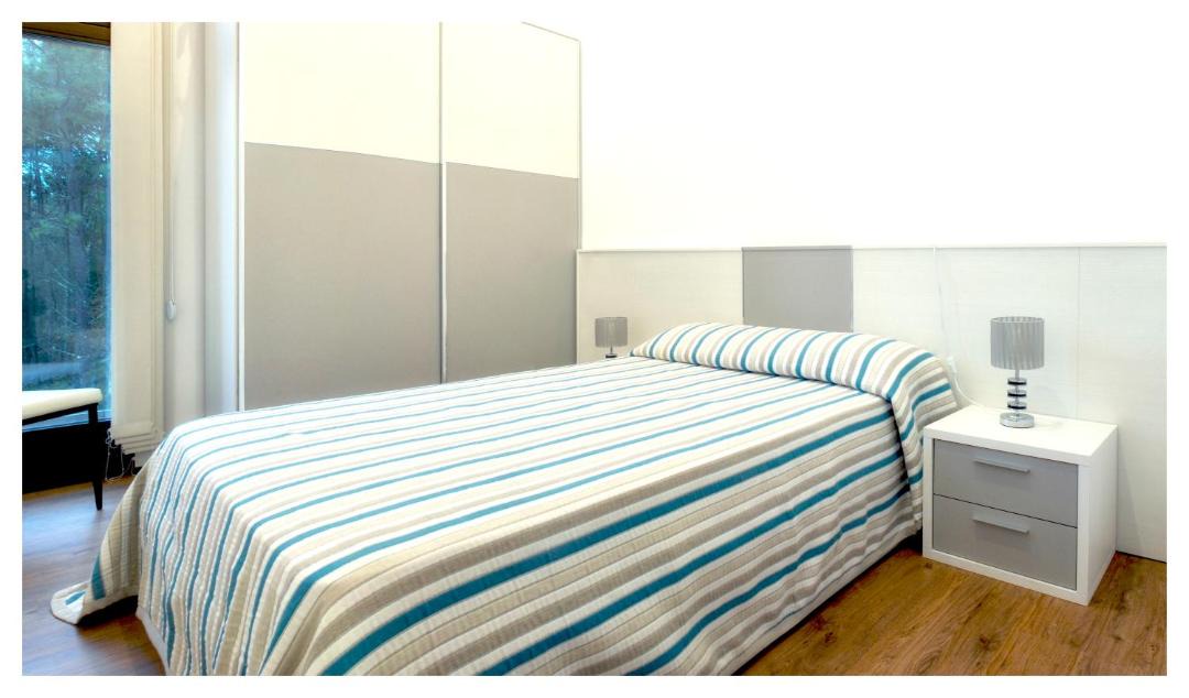Photo of Bedroom in Rates