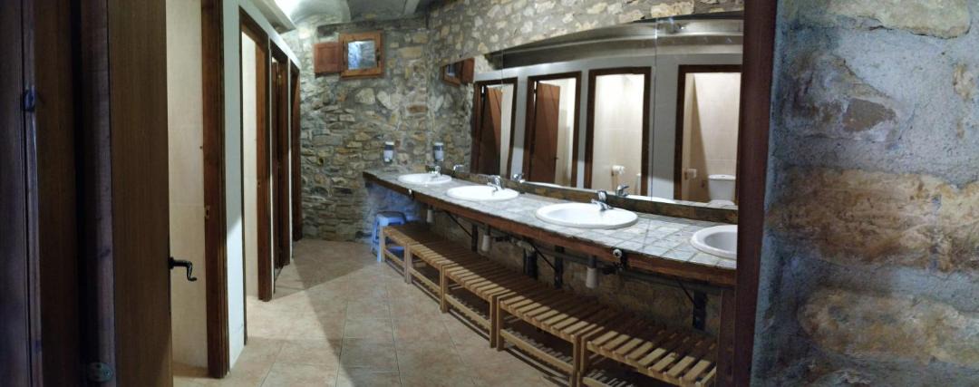 Photo of Bathroom in Padarniu