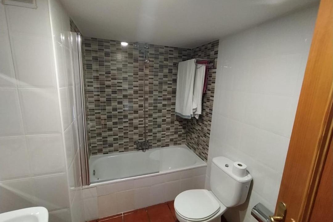 Photo of Bathroom in Granon