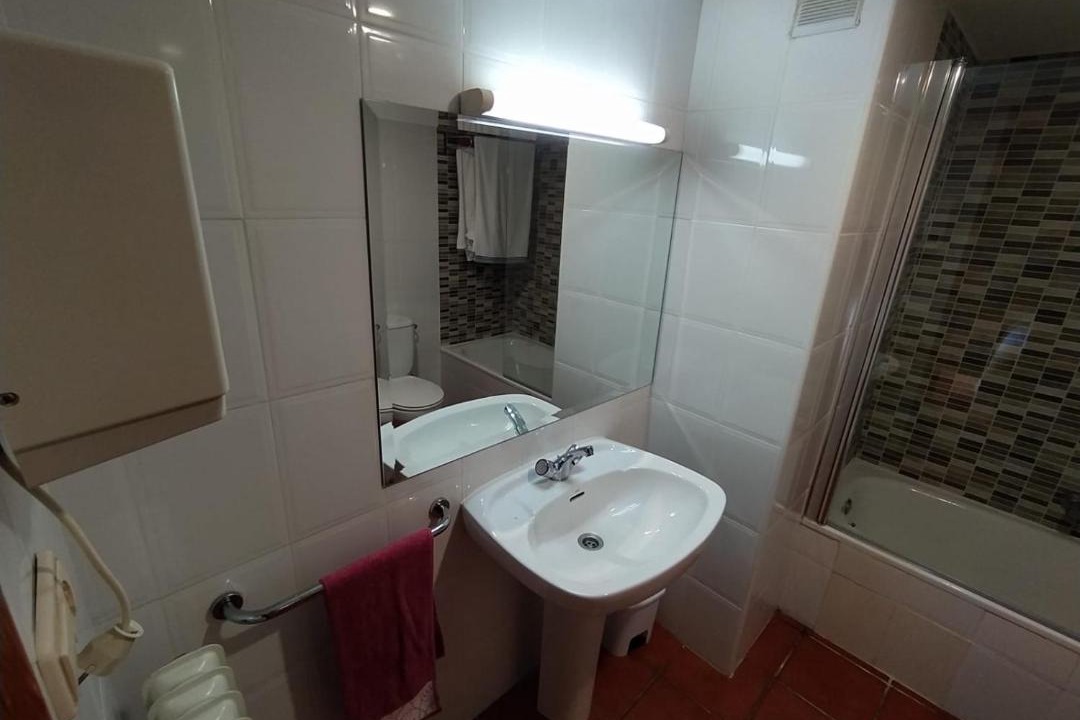 Photo of Bathroom in Granon