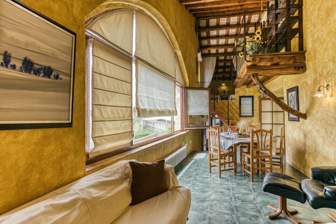 Photo of Livingroom in Llampaies