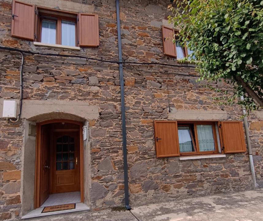 Photo of Buildings in Villablino