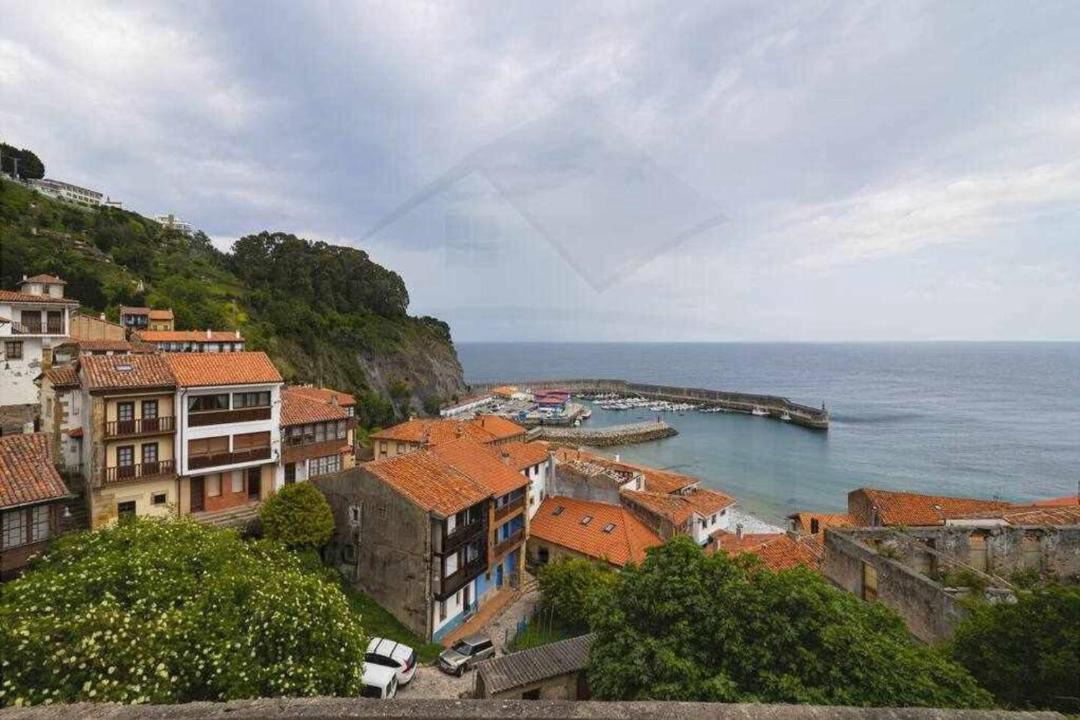 Photo of Others in Lastres