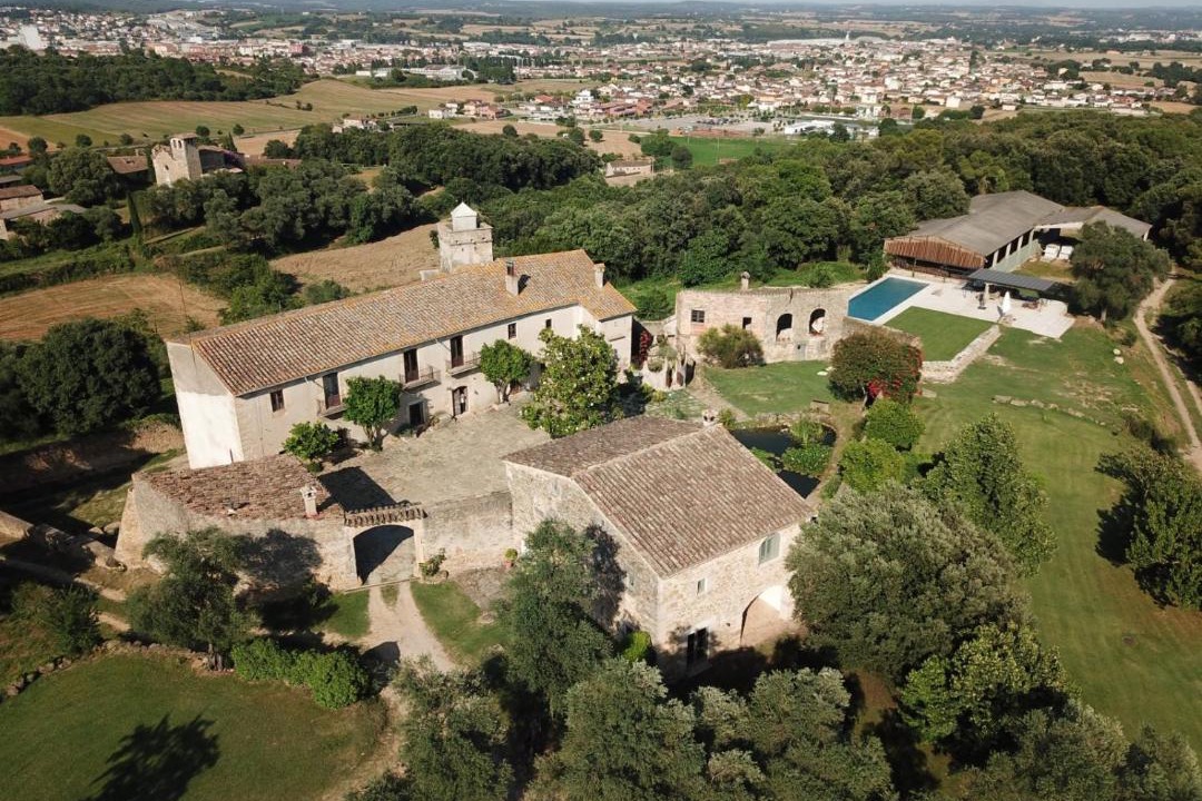 Photo of Buildings in Porqueres